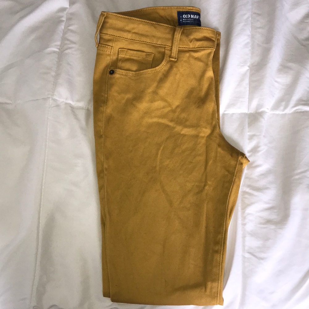 Mustard yellow jeans!